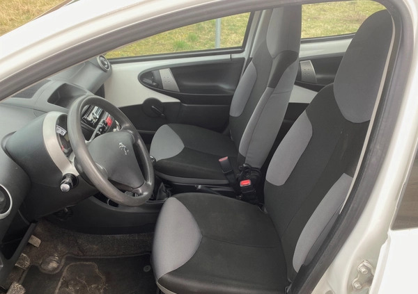 Peugeot 107 cena 13900 przebieg: 81000, rok produkcji 2013 z Szklarska Poręba małe 137